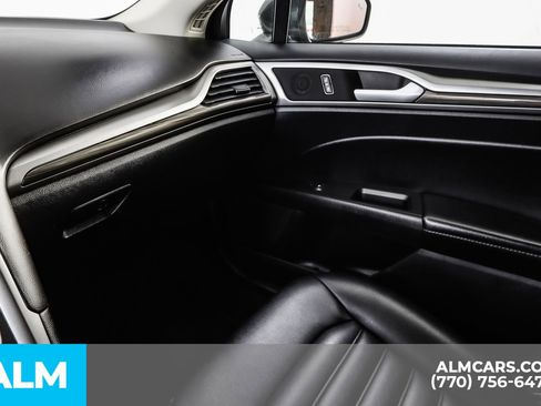 Used 2020 Ford Fusion SEL image 45