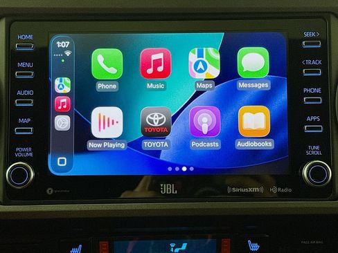 Used 2021 Toyota Tacoma TRD Off-Road w/ TRD Premium Off Road Package image 15