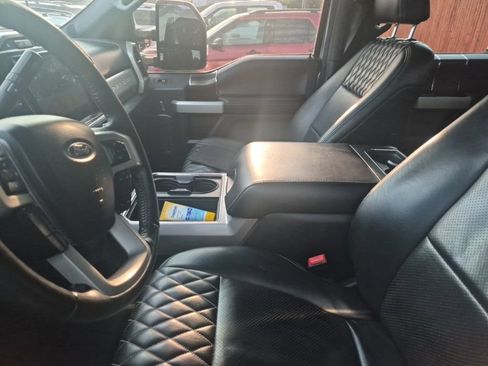 Used 2022 Ford F250 Lariat w/ Black Appearance Package AWD/4WD image 30