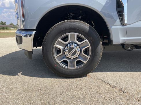 New 2026 Ford F350 Lariat image 35