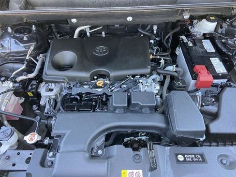 Used 2025 Toyota RAV4 LE AWD/4WD image 24