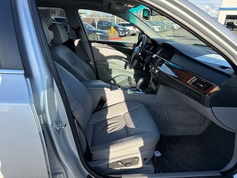Used 2008 BMW 535xi Wagon image 9