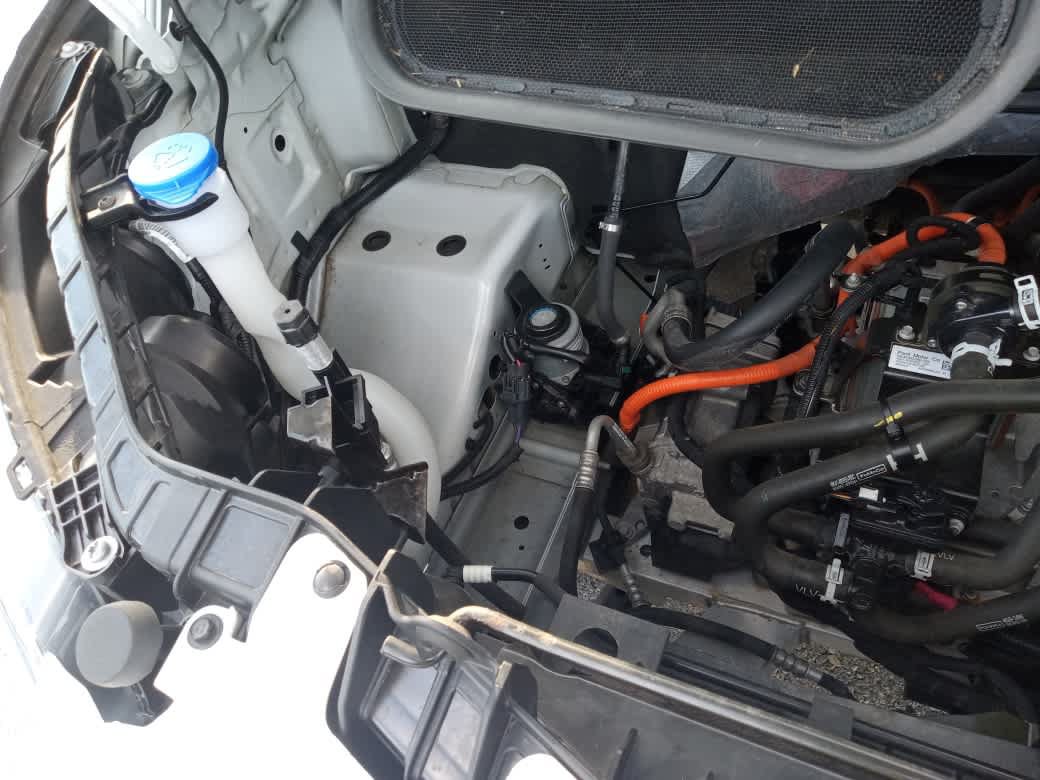 Used 2023 Ford E-Transit 148 High Roof Extended RWD image 29