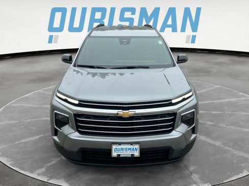 Used 2026 Chevrolet Traverse LT FWD image 9