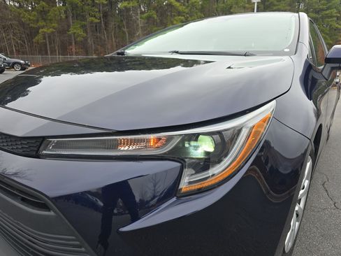Used 2023 Toyota Corolla LE image 28
