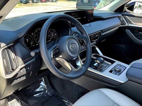 Used 2025 MAZDA CX-70 Plug-In Hybrid w/ Premium Pkg image 17