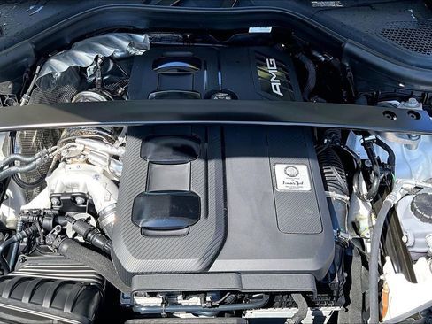 New 2026 Mercedes-Benz GLC 43 AMG 4MATIC image 11