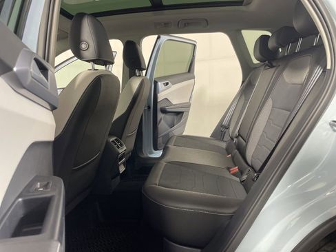 New 2026 Volkswagen Taos SE image 19