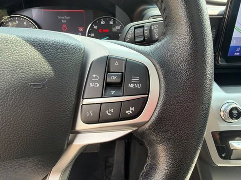 Used 2022 Ford Explorer XLT w/ Equipment Group 202A AWD/4WD image 30