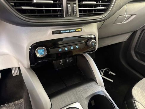 Certified 2025 Ford Escape SE image 20