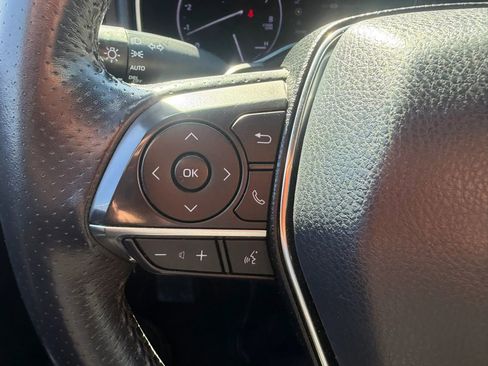 Used 2019 Toyota Avalon XSE w/ All Weather Liner Package FWD image 13