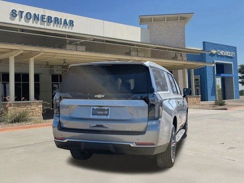 New 2026 Chevrolet Suburban LT w/ Comfort Package image 4