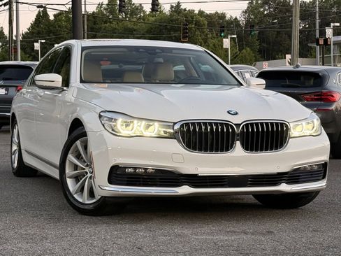 Used 2016 BMW 740i RWD image 7