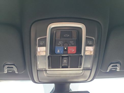 Used 2022 RAM 2500 Limited w/ Night Edition AWD/4WD image 25