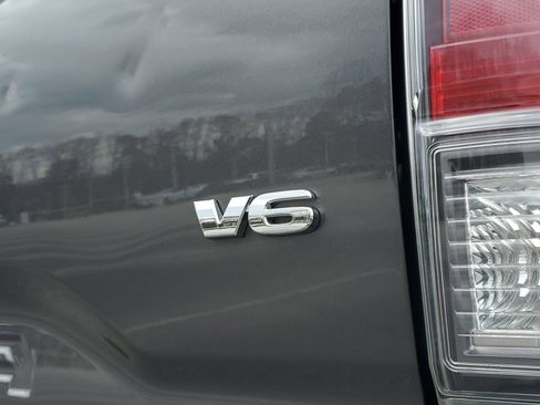 Used 2021 Toyota Tacoma TRD Sport image 8