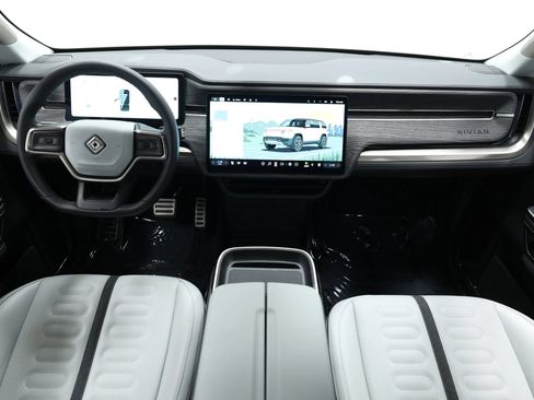 Used 2024 Rivian R1S Adventure AWD/4WD image 43