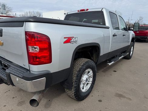 Used 2012 Chevrolet Silverado 2500 LT w/ Interior Plus Package AWD/4WD image 11