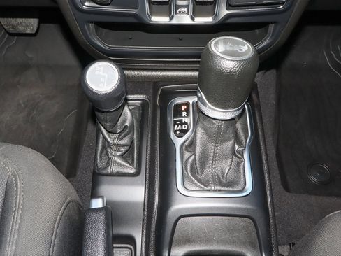 Used 2019 Jeep Wrangler Unlimited Sport S image 23