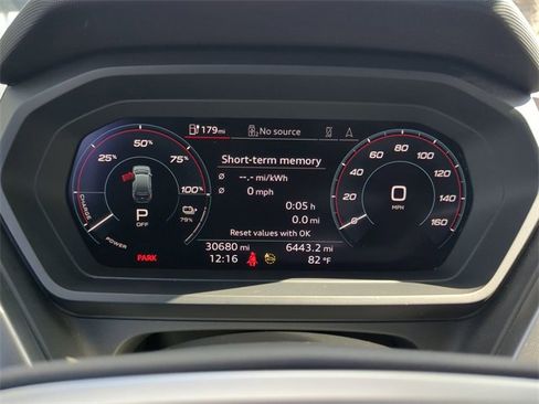 Used 2023 Audi Q4 e-tron Premium Plus w/ Premium Plus image 33