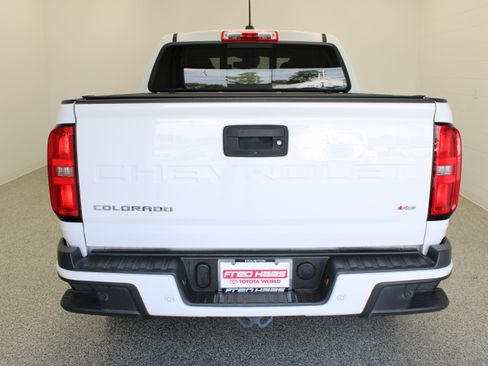 Used 2021 Chevrolet Colorado Z71 w/ Safety Package AWD/4WD image 8