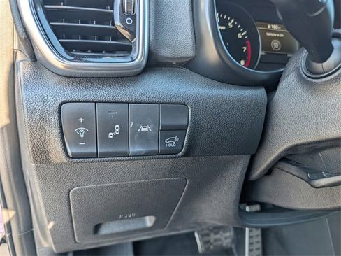 Used 2021 Kia Sportage SX image 19