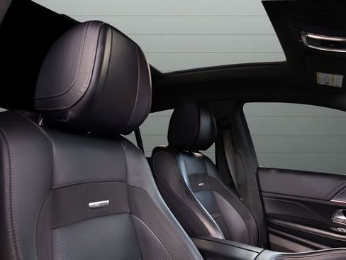 Used 2022 Mercedes-Benz GLE 53 AMG 4MATIC Coupe image 89