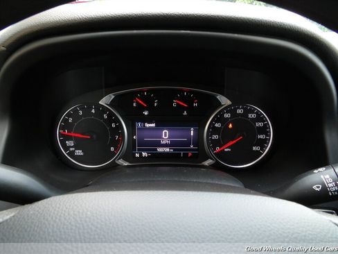 Used 2021 GMC Acadia SLE w/ Driver Convenience Package FWD image 16