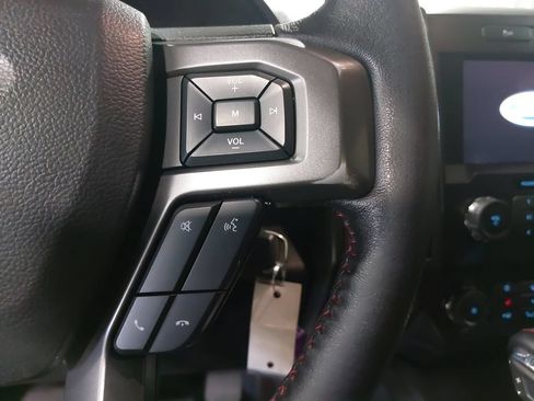 Used 2019 Ford F150 XLT w/ Equipment Group 302A Luxury AWD/4WD image 17