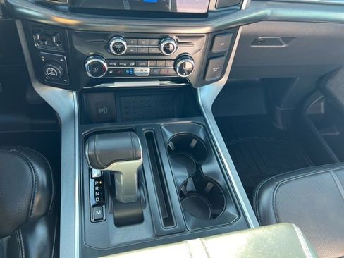 Used 2024 Ford F150 Platinum w/ FX4 Off-Road Package image 17