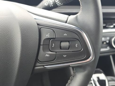Used 2024 Buick Envista Preferred w/ Convenience I Package FWD image 35