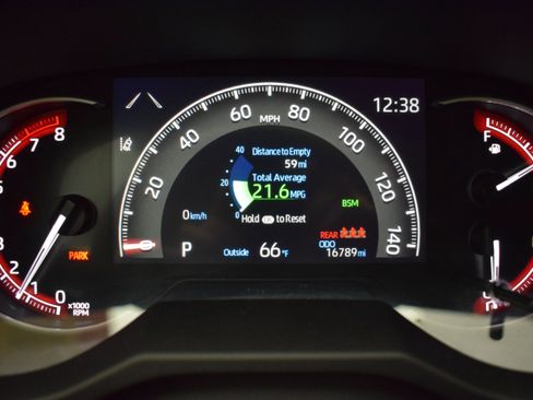 Used 2024 Toyota RAV4 XLE FWD image 16