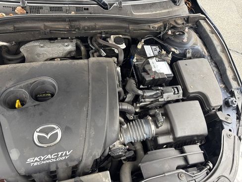 Used 2018 MAZDA MAZDA3 Touring image 17