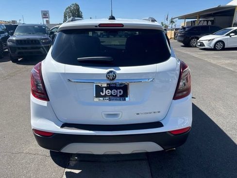 Used 2020 Buick Encore Essence FWD image 4