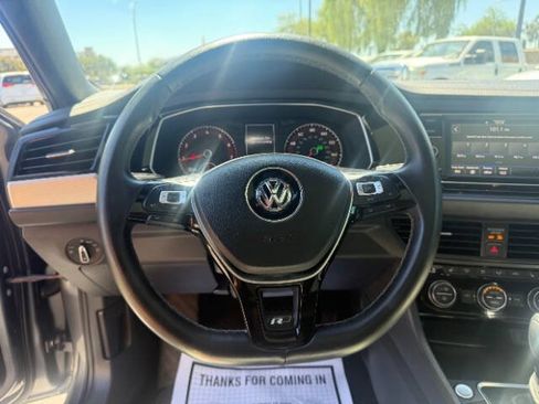 Used 2021 Volkswagen Jetta R-Line FWD image 12