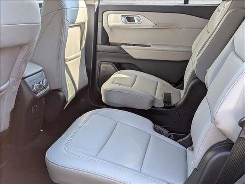 New 2026 Ford Explorer Active w/ Active Comfort Package image 14