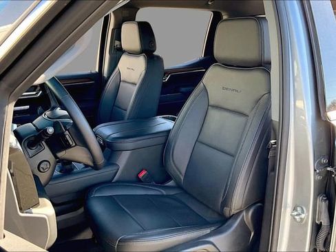 Used 2023 GMC Sierra 1500 Denali w/ Technology Package image 15