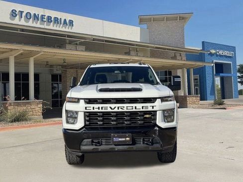 Used 2022 Chevrolet Silverado 2500 Custom w/ Custom Convenience Package image 9