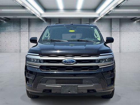 Used 2023 Ford Expedition Max XLT AWD/4WD image 2