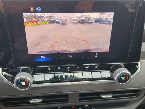 Used 2026 Chevrolet Colorado Trail Boss AWD/4WD image 17