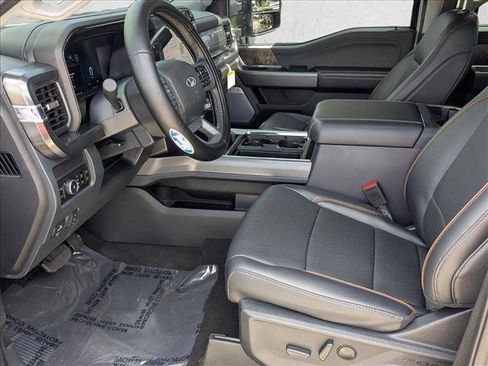 Used 2025 Ford F250 Lariat w/ Black Appearance Package AWD/4WD image 16