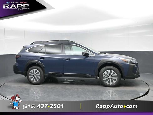 Used 2025 Subaru Outback Premium image 3