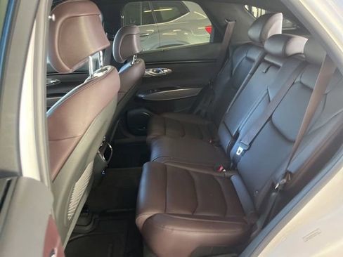 Used 2022 Genesis GV70 2.5T w/ Advanced Package image 34