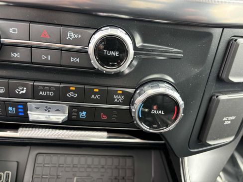 New 2025 Ford F150 Lariat w/ Equipment Group 502A High image 12