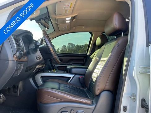 Used 2017 Nissan Titan Platinum Reserve image 3