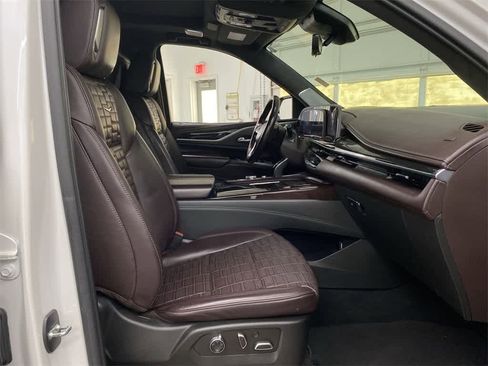 Used 2021 Cadillac Escalade Sport Platinum image 19