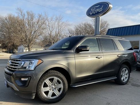 Used 2021 Ford Expedition XLT image 1