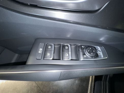 Certified 2025 Kia Sorento EX w/ EX Panoramic Sunroof Package image 6