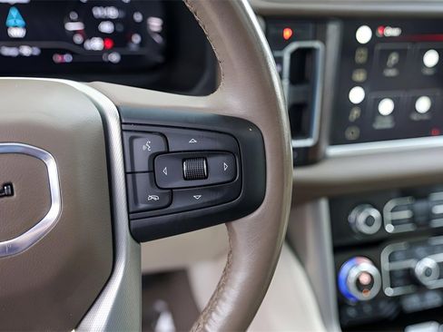 Certified 2022 GMC Yukon Denali w/ Denali Premium Package image 15