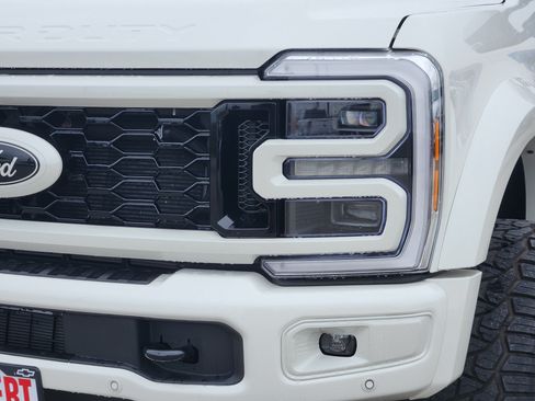 Used 2026 Ford F450 Platinum w/ FX4 Off-Road Package AWD/4WD image 8