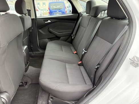 Used 2018 Ford Focus SE image 23